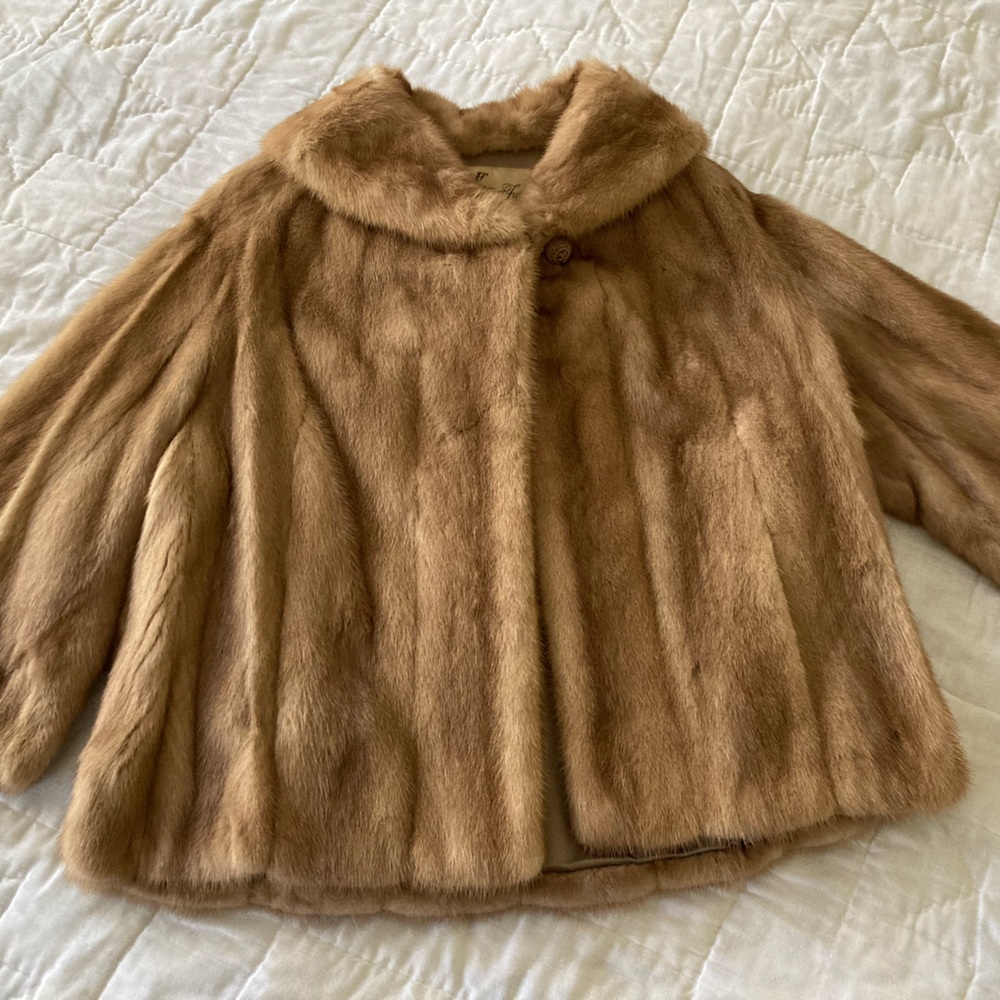 Vintage: Flemington Furs Jacket/Cape Size: M/S
